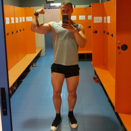 Михаил Иванов