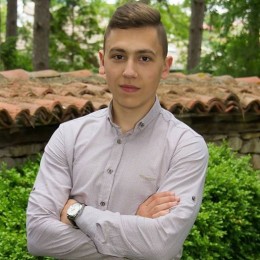 Димитър Грозев