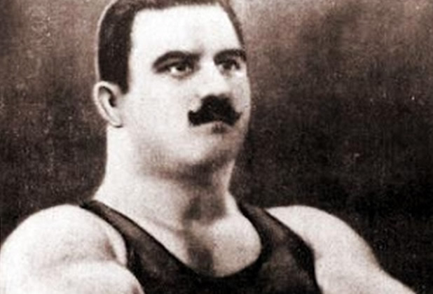 Никола Петров