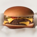 Mcdonald's двоен чизбургер