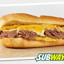 Subway сандвич с стек, яйце и чедър